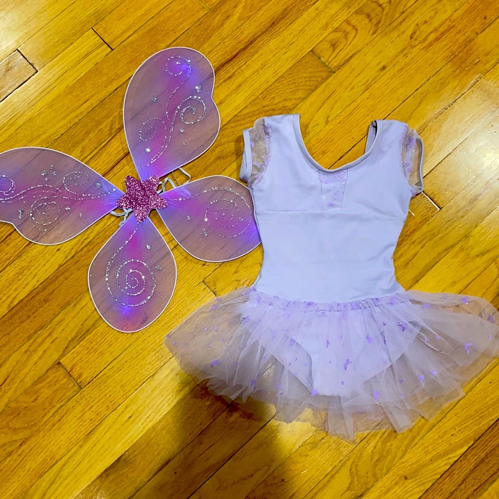 Girls Fairy 🧚‍♀️ costume included wings